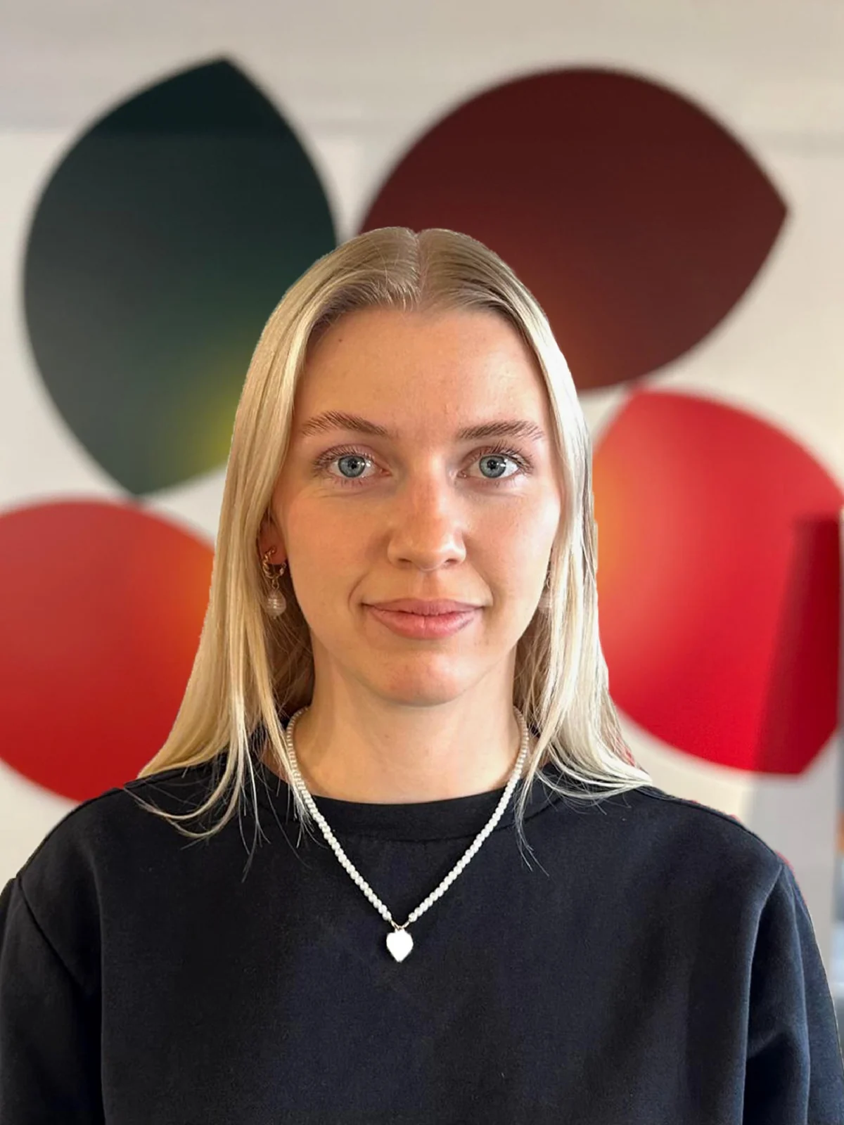 Nicole Born, Vente / service clientèle · Alp Spa